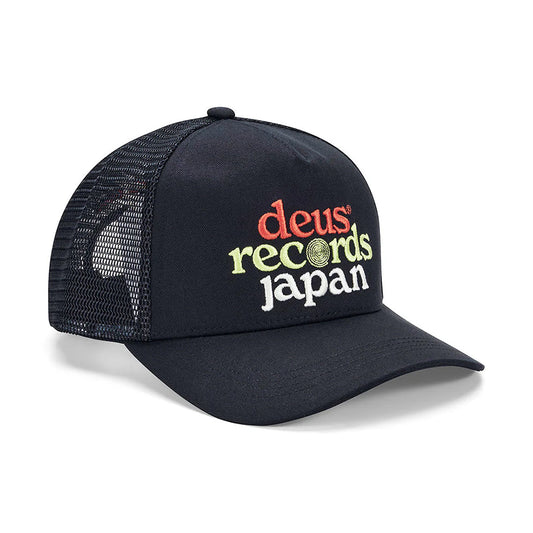 Deus Ex Machina Strata Trucker