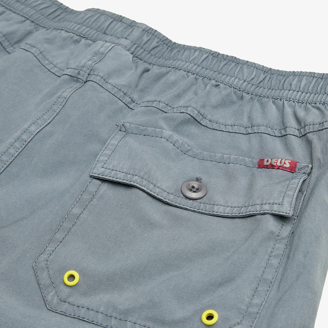 Deus Ex Machina Sandbar Acid Short